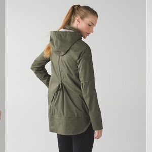 Lululemon - Fo drizzle rain jacket